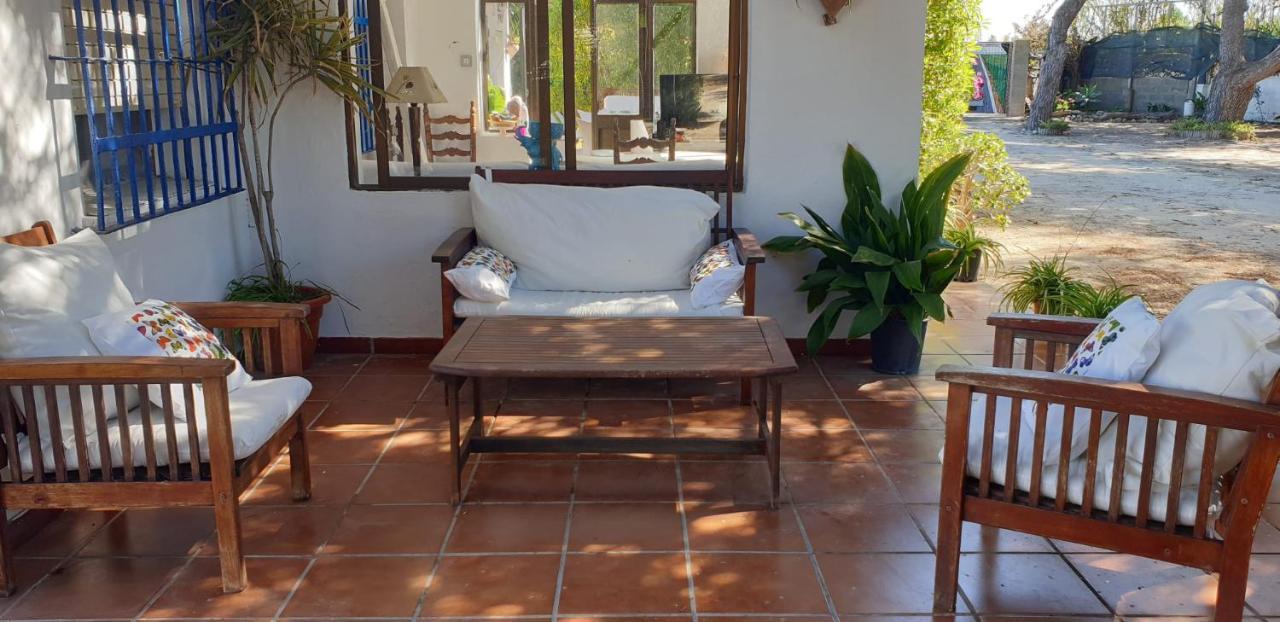 En Finca Las Dunas Dos Chalets Con Jacuzzis En Primera Linea De Playa , Uno De 4 Dormitorios Y Otro De 2 Dormitorios, Llama Al Seiscientos Veintisiete Cuatrocientos Diecisiete Trescientos Noventa Y Ocho Rota Buitenkant foto