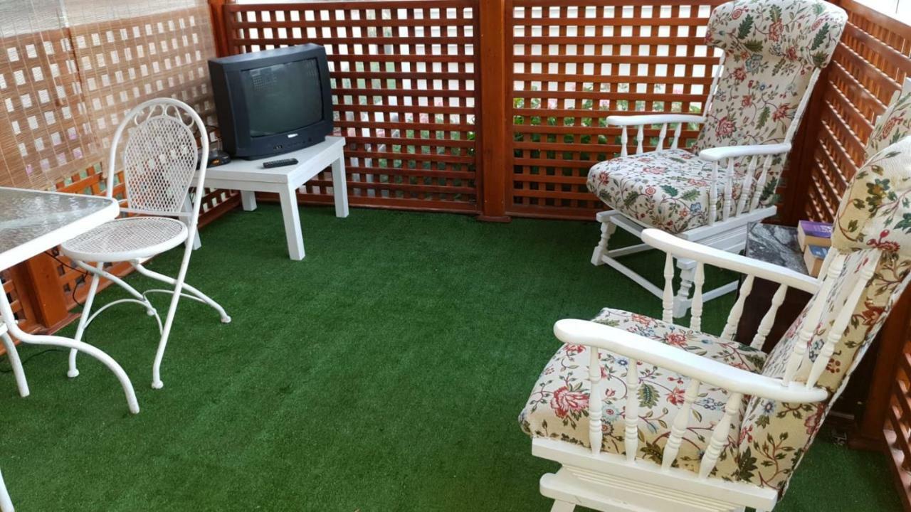 En Finca Las Dunas Dos Chalets Con Jacuzzis En Primera Linea De Playa , Uno De 4 Dormitorios Y Otro De 2 Dormitorios, Llama Al Seiscientos Veintisiete Cuatrocientos Diecisiete Trescientos Noventa Y Ocho Rota Buitenkant foto
