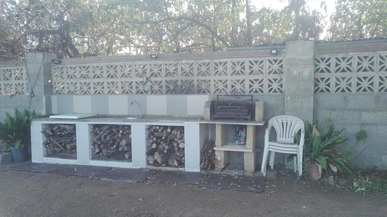 En Finca Las Dunas Dos Chalets Con Jacuzzis En Primera Linea De Playa , Uno De 4 Dormitorios Y Otro De 2 Dormitorios, Llama Al Seiscientos Veintisiete Cuatrocientos Diecisiete Trescientos Noventa Y Ocho Rota Buitenkant foto
